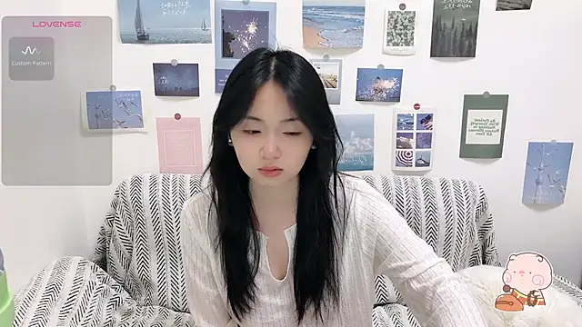 Snapshot of LiLiYbaby chatting on December 2, 2025, 6:15 am LiLiYbaby online show from December 2, 2025, 6:15 am