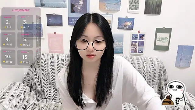 LiLiYbaby online show from September 20, 2025, 6:18 am