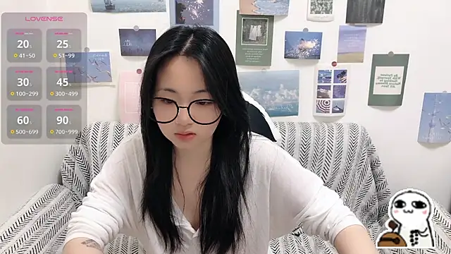 LiLiYbaby online show from April 4, 2026, 6:31 am