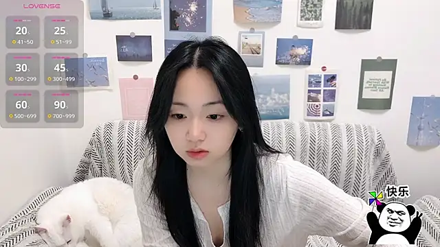 Snapshot of LiLiYbaby chatting on November 19, 2025, 6:24 am LiLiYbaby online show from November 19, 2025, 6:24 am