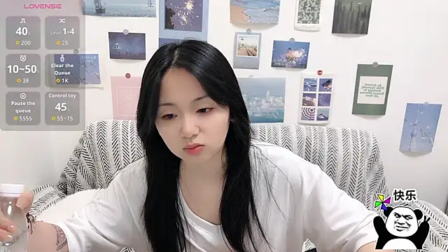 Snapshot of LiLiYbaby chatting on November 13, 2025, 6:28 am LiLiYbaby online show from November 13, 2025, 6:28 am