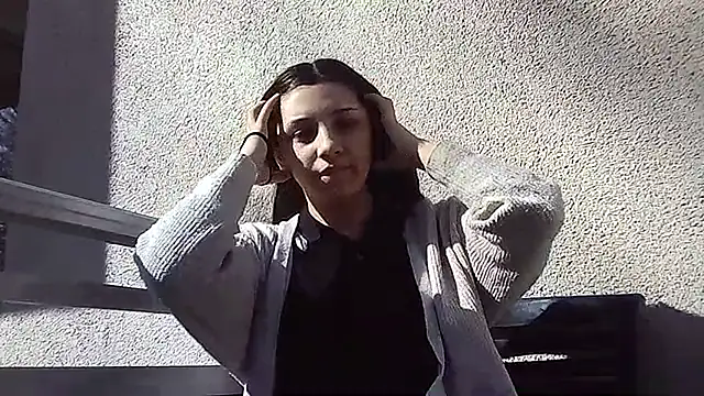 Snapshot of Ahotkittyxxx chatting on March 18, 2026, 10:40 am Ahotkittyxxx online show from March 18, 2026, 10:40 am