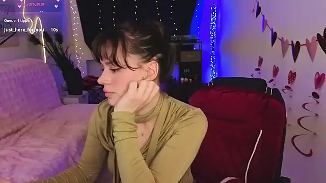 Snapshot of Emillias chatting on February 27, 2026, 2:06 pm Emillias online show from February 27, 2026, 2:06 pm