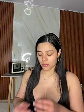 Snapshot of floriamANDjazmin chatting on July 2, 2026, 2:45 am floriamANDjazmin online show from July 2, 2026, 2:45 am