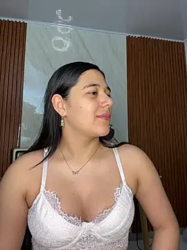 Snapshot of floriamANDjazmin chatting on July 4, 2026, 3:02 am floriamANDjazmin online show from July 4, 2026, 3:02 am