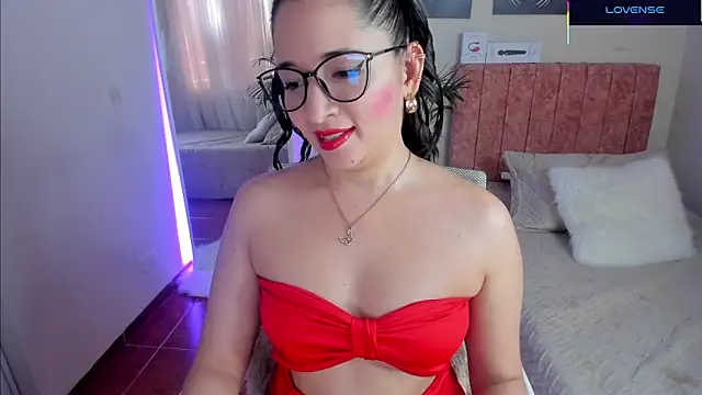 SamanthaBeltran online show from September 19, 2025, 8:02 pm