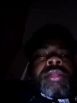 SLOWSTRO online show from October 25, 2025, 3:17 am