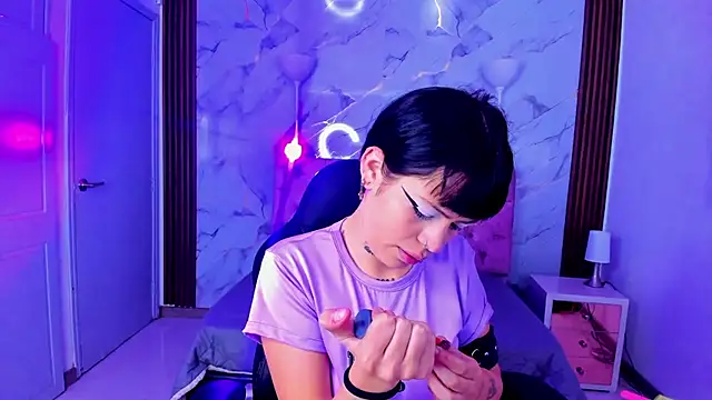 Snapshot of AuroraDiaz chatting on February 18, 2026, 1:29 pm AuroraDiaz online show from February 18, 2026, 1:29 pm