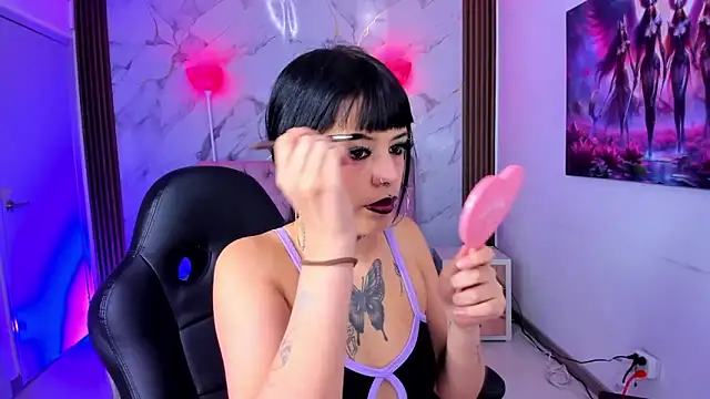 Snapshot of AuroraDiaz chatting on February 12, 2026, 12:38 pm AuroraDiaz online show from February 12, 2026, 12:38 pm