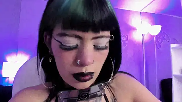 Snapshot of AuroraDiaz chatting on March 7, 2026, 12:32 pm AuroraDiaz online show from March 7, 2026, 12:32 pm