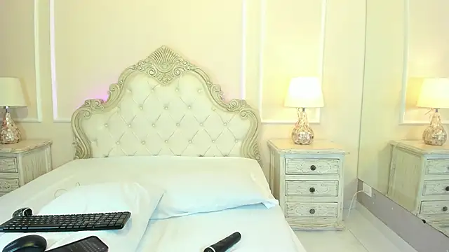 SamanthaPierce online show from December 18, 2025, 12:09 pm