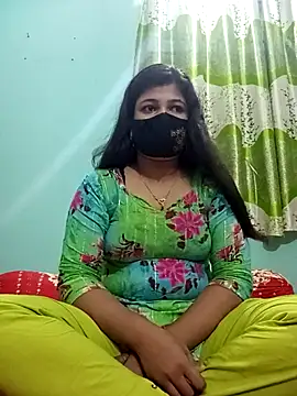 Snapshot of Sumi-roy chatting on November 6, 2025, 9:13 am Sumi-roy online show from November 6, 2025, 9:13 am