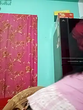 Snapshot of Sumi-roy chatting on October 17, 2025, 5:04 pm Sumi-roy online show from October 17, 2025, 5:04 pm