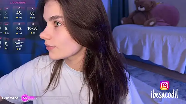 adriana allien online show from September 29, 2025, 8:25 pm