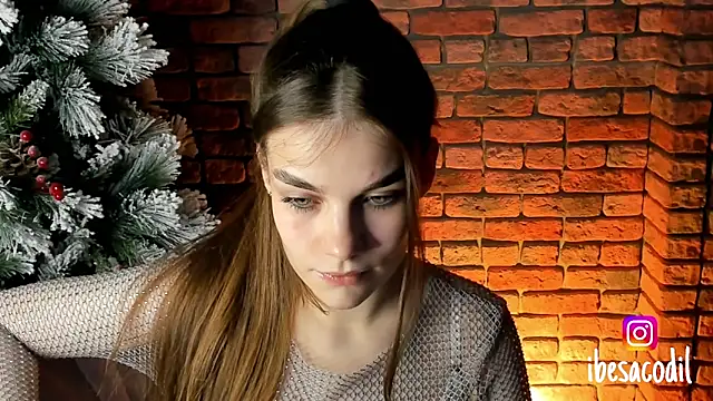 adriana allien online show from December 27, 2024, 9:54 pm