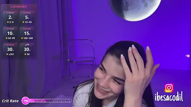 Snapshot of adriana_allien chatting on December 16, 2025, 9:08 pm adriana allien online show from December 16, 2025, 9:08 pm