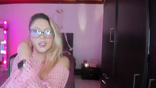 miss julietaa online show from February 17, 2026, 3:20 pm