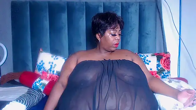 Snapshot of BustyWendyXXX47 chatting on December 4, 2025, 11:37 pm BustyWendyXXX47 online show from December 4, 2025, 11:37 pm