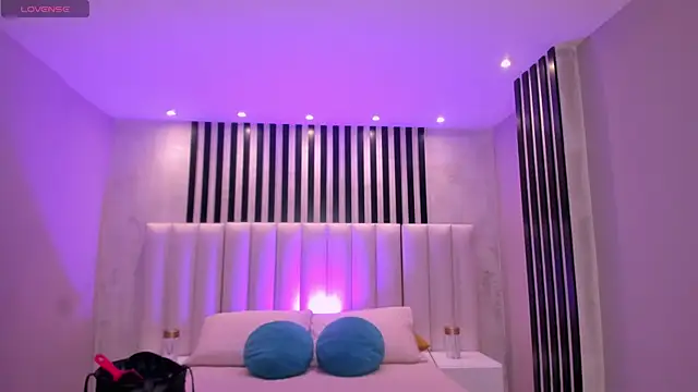 AllisonRogersX online show from July 11, 2026, 12:05 pm