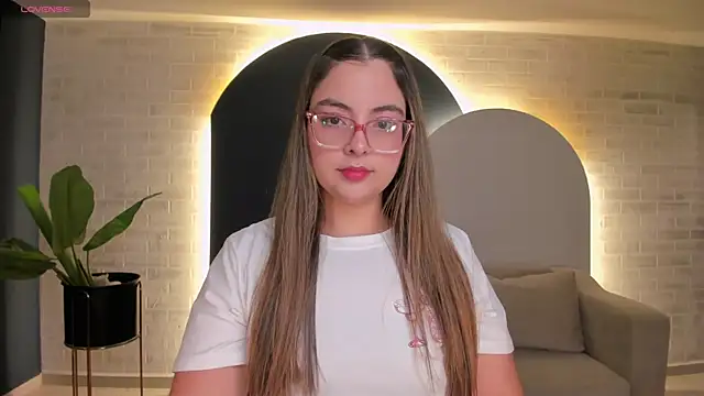 AllisonRogersX online show from July 26, 2026, 11:39 am