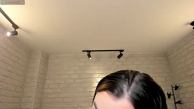 AllisonRogersX online show from May 15, 2026, 11:41 am