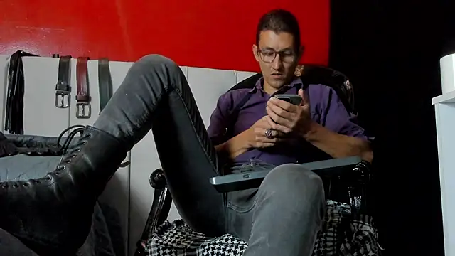 Snapshot of enzopratt chatting on March 13, 2025, 9:21 am enzopratt online show from March 13, 2025, 9:21 am