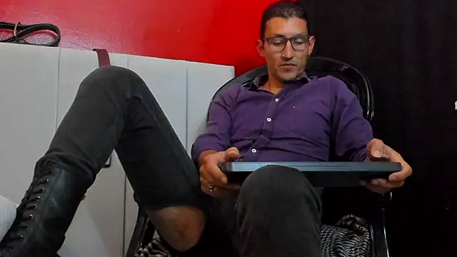 Snapshot of enzopratt chatting on March 9, 2025, 12:53 pm enzopratt online show from March 9, 2025, 12:53 pm