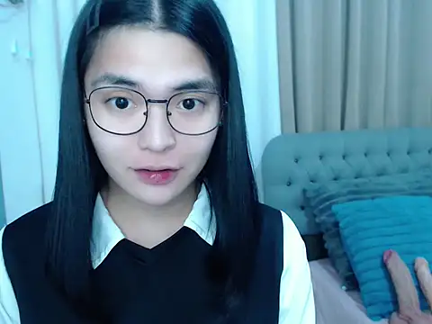 Snapshot of zhaviahale21 chatting on October 28, 2025, 2:49 pm zhaviahale21 online show from October 28, 2025, 2:49 pm