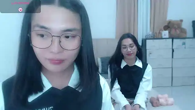 zhaviahale21 online show from July 21, 2026, 12:50 pm