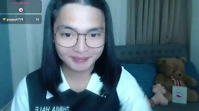 zhaviahale21 online show from July 13, 2026, 1:16 am