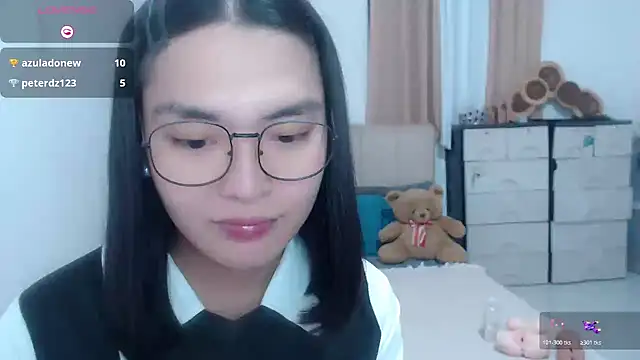 zhaviahale21 online show from August 1, 2026, 12:03 pm