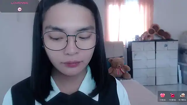 zhaviahale21 online show from August 5, 2026, 4:39 am