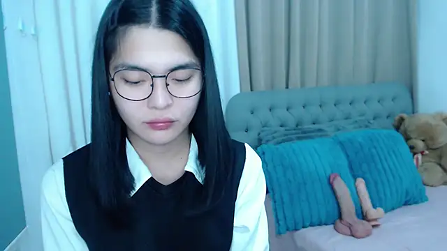 Snapshot of zhaviahale21 chatting on October 25, 2025, 11:42 am zhaviahale21 online show from October 25, 2025, 11:42 am