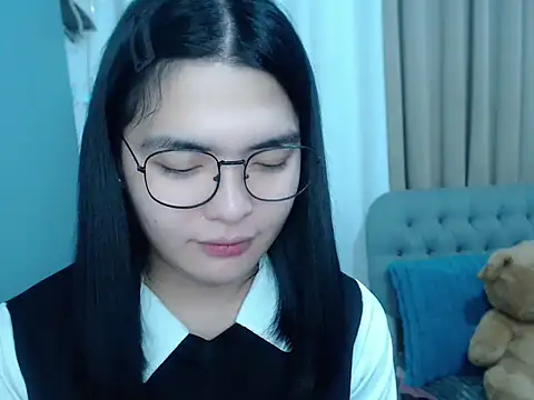 Snapshot of zhaviahale21 chatting on October 14, 2025, 6:14 am zhaviahale21 online show from October 14, 2025, 6:14 am