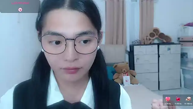zhaviahale21 online show from July 28, 2026, 12:59 pm
