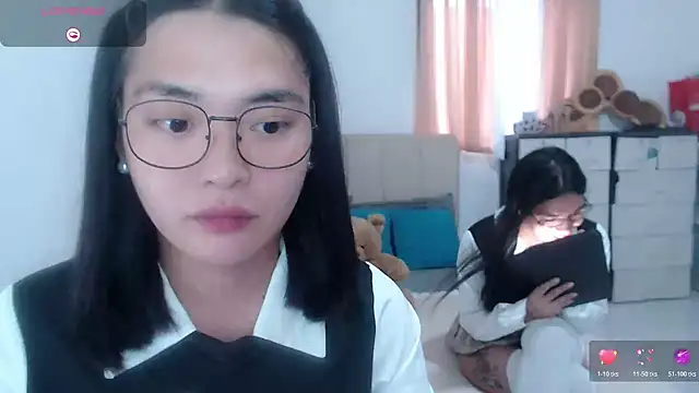 zhaviahale21 online show from July 25, 2026, 7:27 am