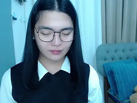 Snapshot of zhaviahale21 chatting on October 12, 2025, 3:30 am zhaviahale21 online show from October 12, 2025, 3:30 am