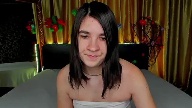 Snapshot of _Polly_Love_ chatting on March 11, 2026, 7:02 am Polly Love online show from March 11, 2026, 7:02 am