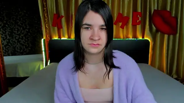 Snapshot of _Polly_Love_ chatting on February 16, 2026, 7:07 am Polly Love online show from February 16, 2026, 7:07 am