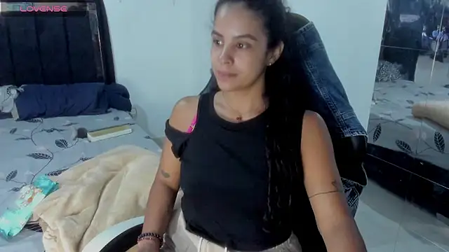 Snapshot of Moon_Sammy chatting on November 11, 2025, 1:39 pm Moon Sammy online show from November 11, 2025, 1:39 pm