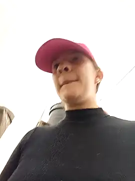 Snapshot of SAMANTHA-16_ chatting on March 8, 2026, 1:47 pm SAMANTHA-16 online show from March 8, 2026, 1:47 pm