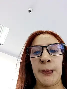 Snapshot of SAMANTHA-16_ chatting on March 6, 2025, 4:49 pm SAMANTHA-16 online show from March 6, 2025, 4:49 pm