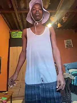 Snapshot of skyfall200 chatting on November 5, 2025, 12:52 pm skyfall200 online show from November 5, 2025, 12:52 pm