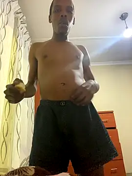 Snapshot of skyfall200 chatting on October 9, 2025, 9:04 pm skyfall200 online show from October 9, 2025, 9:04 pm