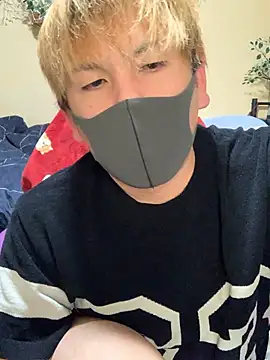 Snapshot of KEI_96 chatting on November 6, 2025, 2:54 pm KEI 96 online show from November 6, 2025, 2:54 pm