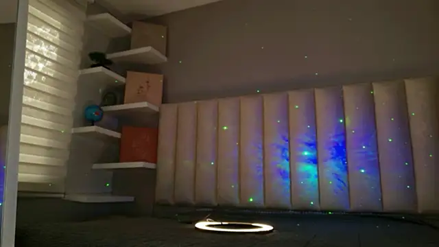 Megan mooree  online show from February 9, 2026, 12:36 pm