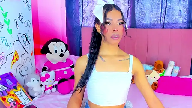 Snapshot of bloom444 chatting on October 7, 2025, 3:46 pm bloom444 online show from October 7, 2025, 3:46 pm