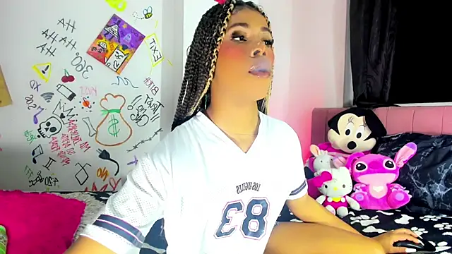 bloom444 online show from March 21, 2026, 4:35 am