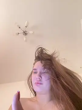 Holly Molii online show from March 14, 2025, 7:26 am