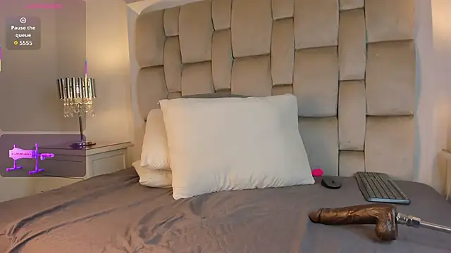 SamanthaBrown69 online show from January 12, 2026, 3:24 am